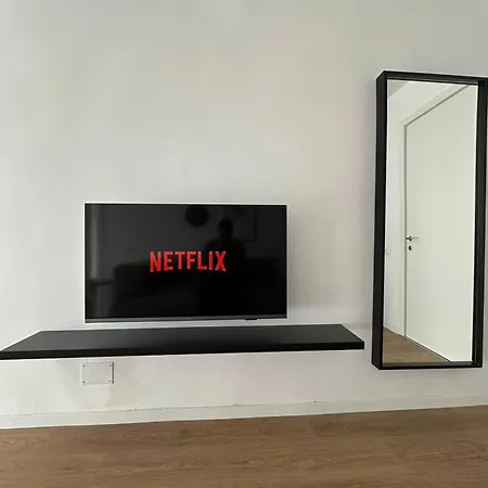 Modern In Lägenhet Tirana