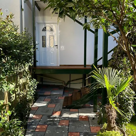 Modern In Apartmán