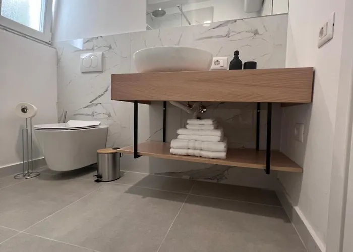 Апартаменты Modern In *